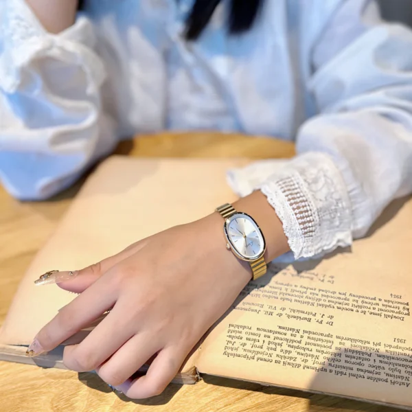 1pc New Fashionable Women's Watch With Gold Bracelet, Vintage & Luxury Ins Style, Elegant & Versatile Quartz Watch ladies watch - Image 5